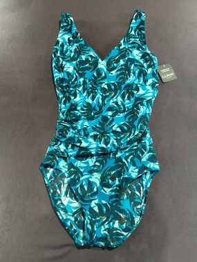L.L.Bean NWT Tropical Leaf One Piece Swimsuit UPF 50+ Size 10